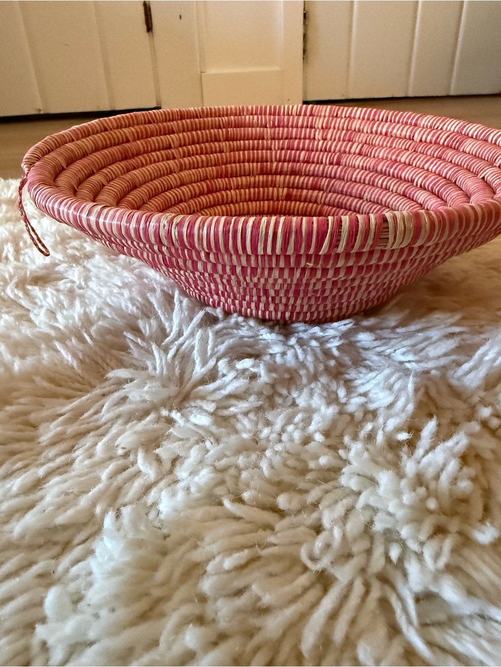 Handwoven Basket Round Pink Cream